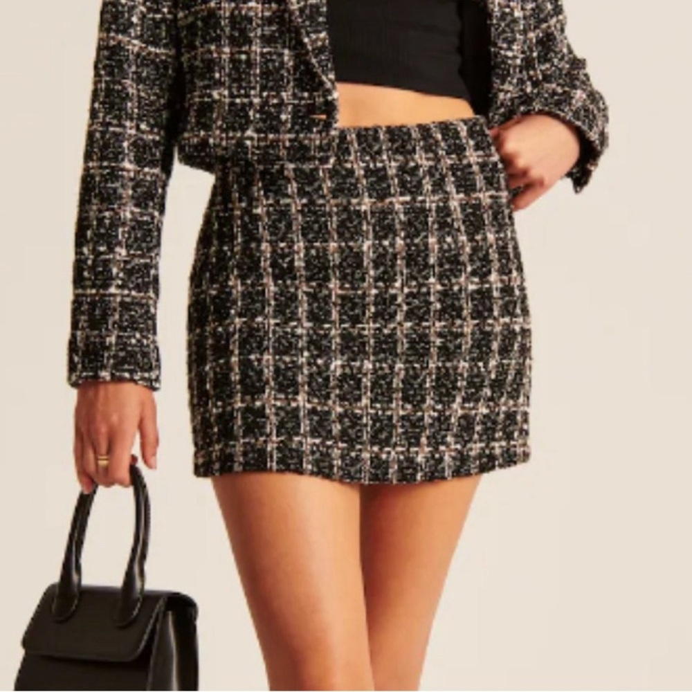 🎁Like New Abercrombie & Fitch Black/White mix Boucle Midi Skort XL / (16-18)
